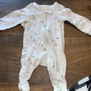 gender neutral sleeper